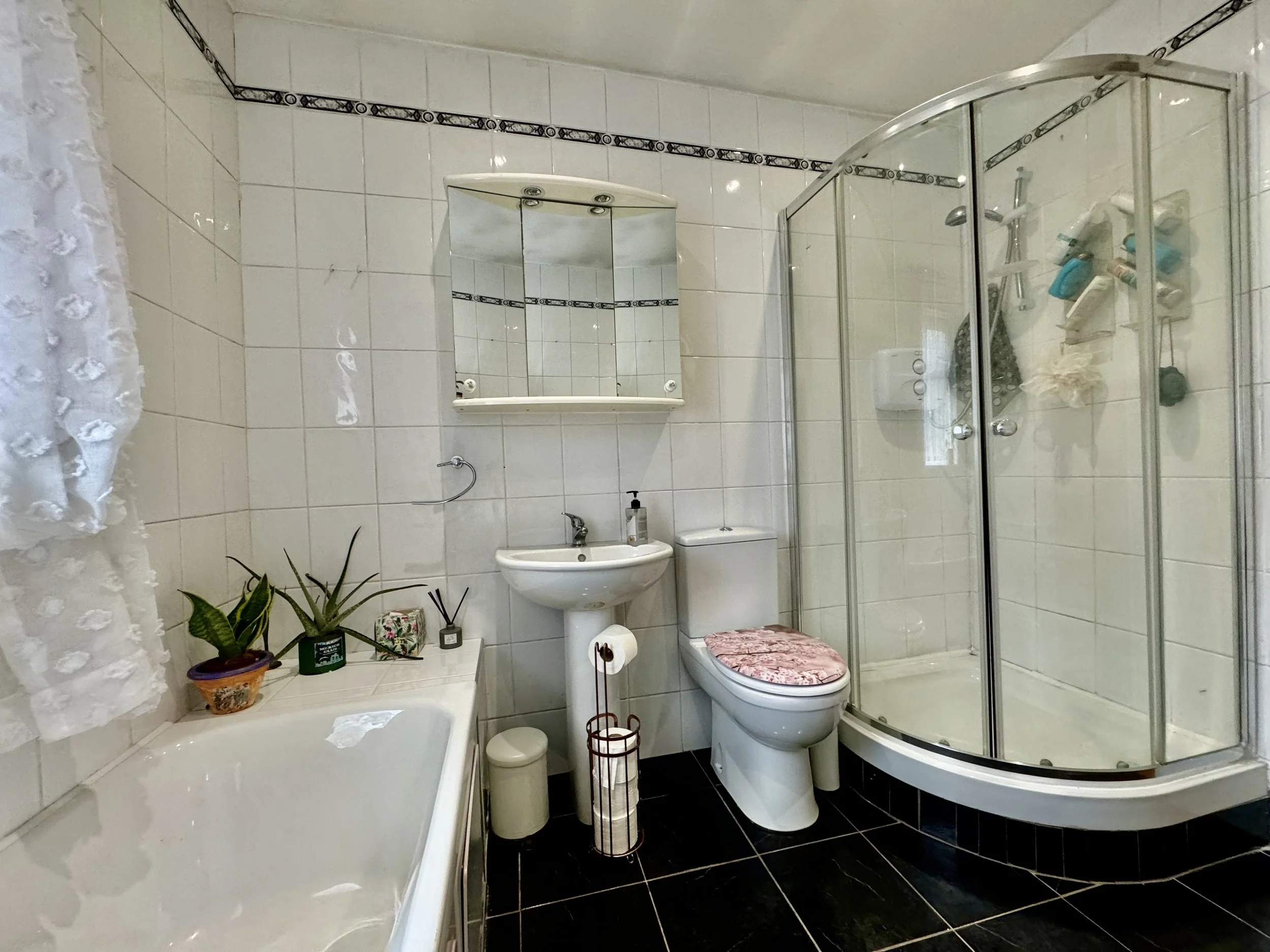 Ravensdale , I. Prior-10.jpg