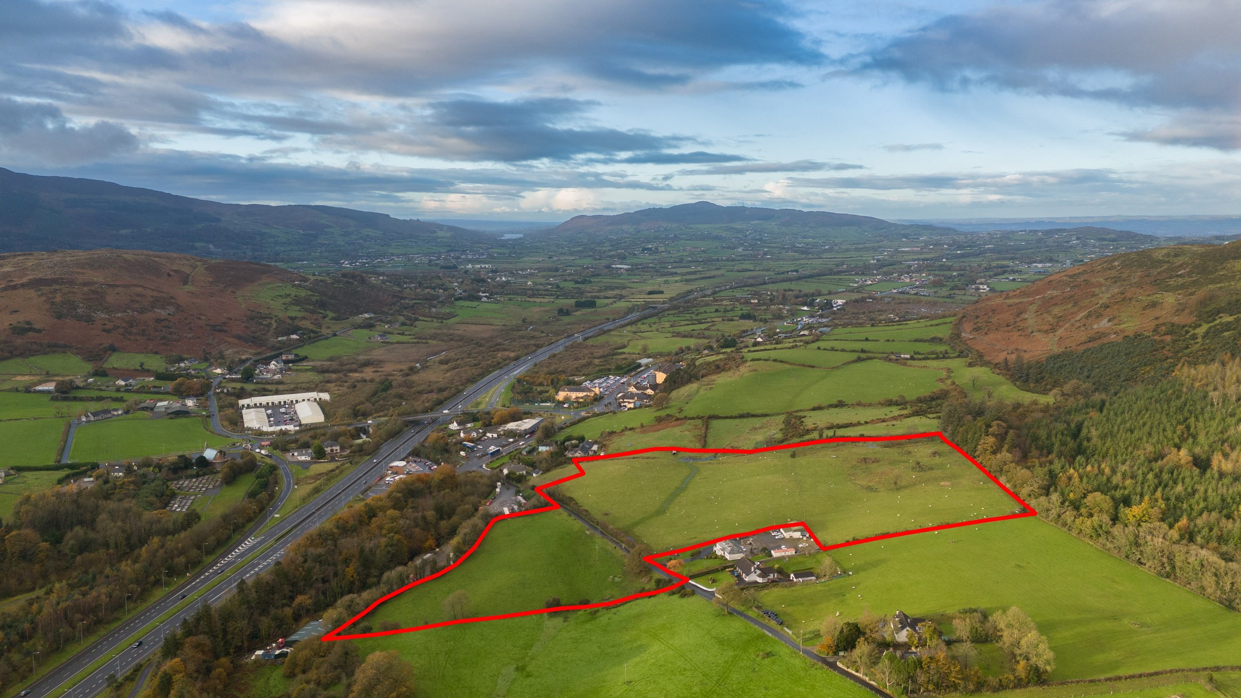 Carrickdale_Land_Edited_-_with_red_line6[1].jpg