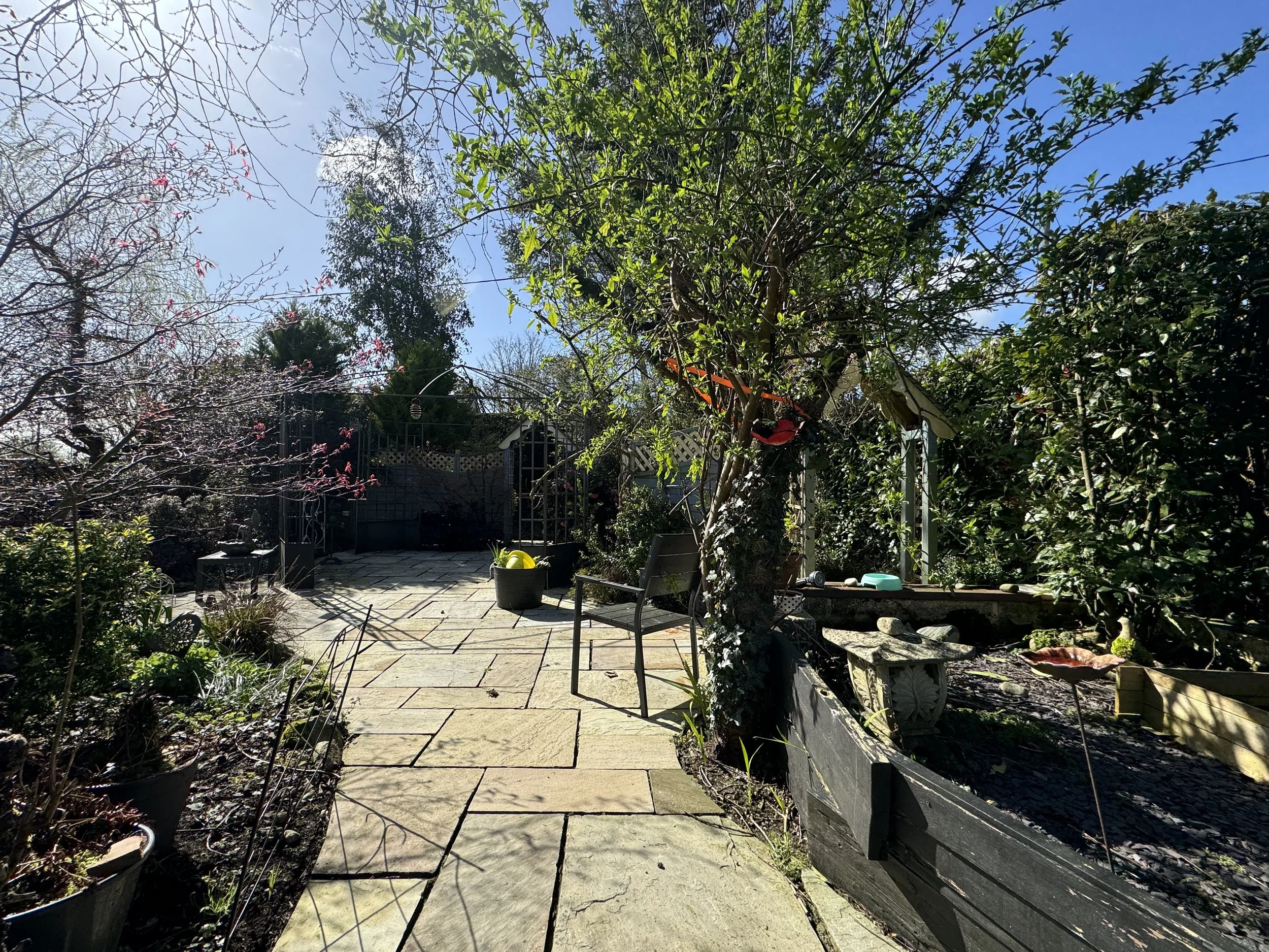 Ravensdale , I. Prior-H.jpg