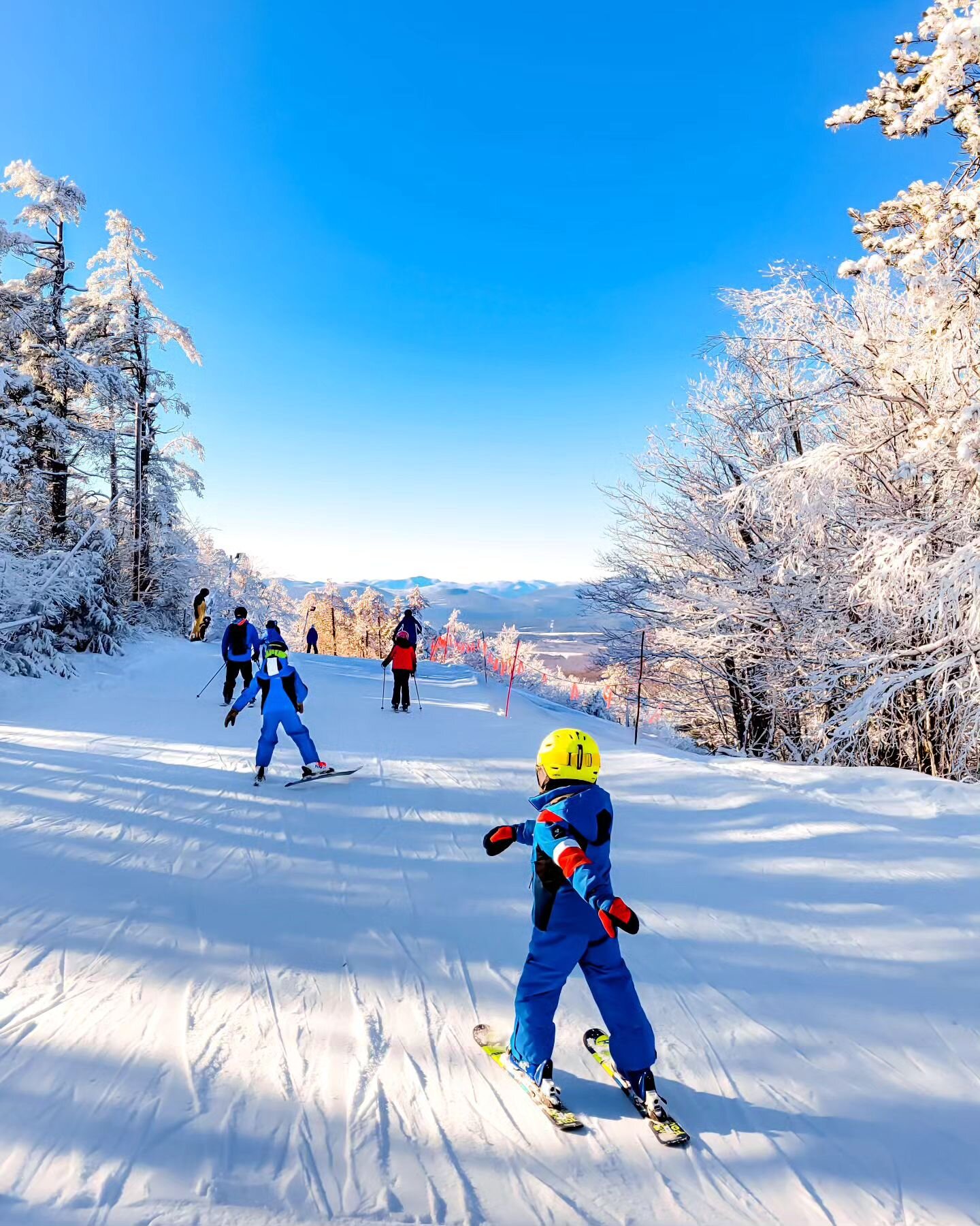 Ready to hit the slopes!
.
.
.
.
#tiffanymizzelldesign #maine #sundayrivermaine #sundayriver #freshpow #skiday #skimaine #skitheeast #thewaylifeshouldbe #lovewhereyoulive