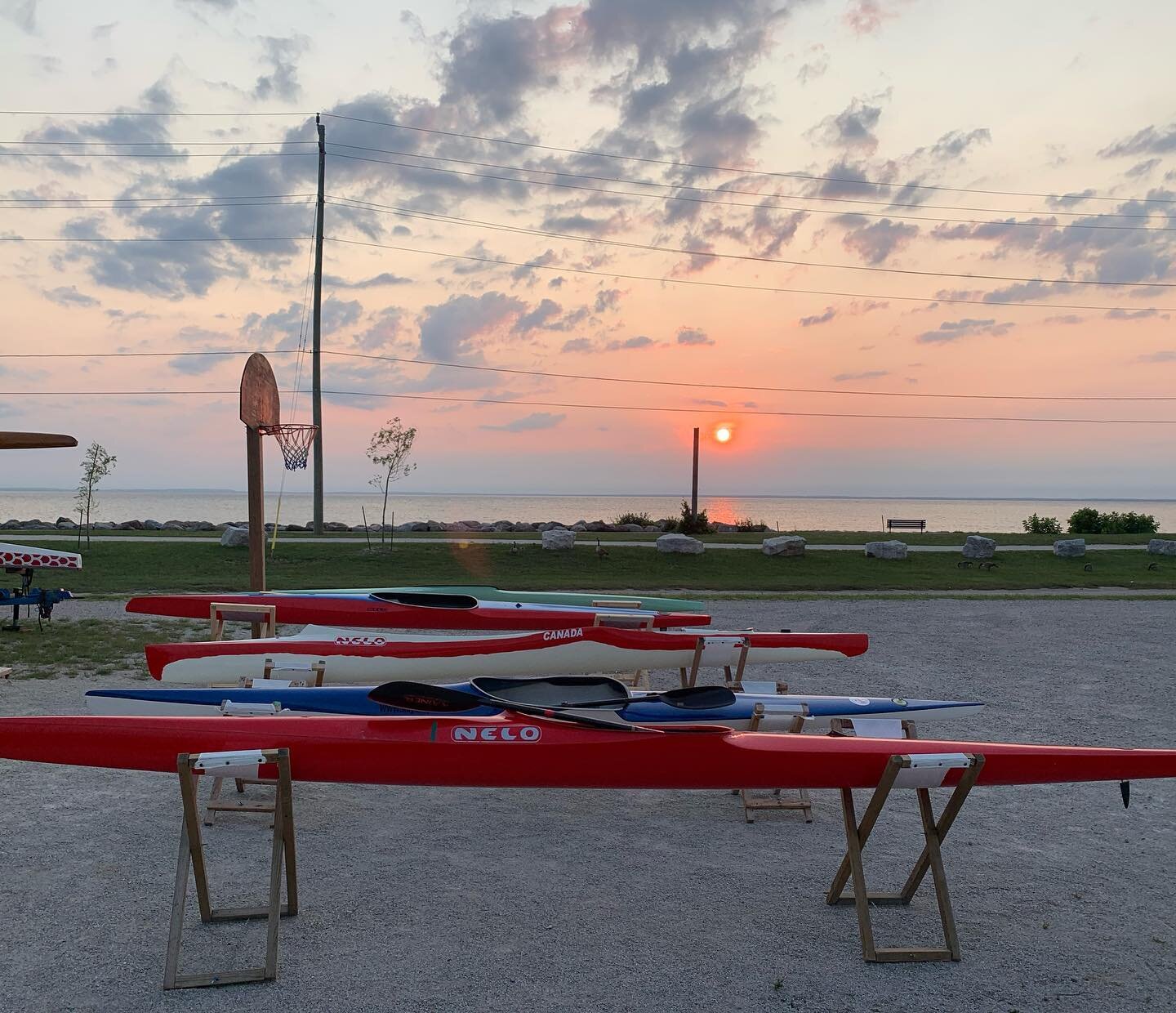 Beautiful morning shot taken by Coach @jpeterhodgson 
We so appreciate the dedication of our Coaches and athletes. Looking forward to a wonderful season.
.
.
#wepaddle #canoekayak #collingwood #teamworkmakesthedreamwork