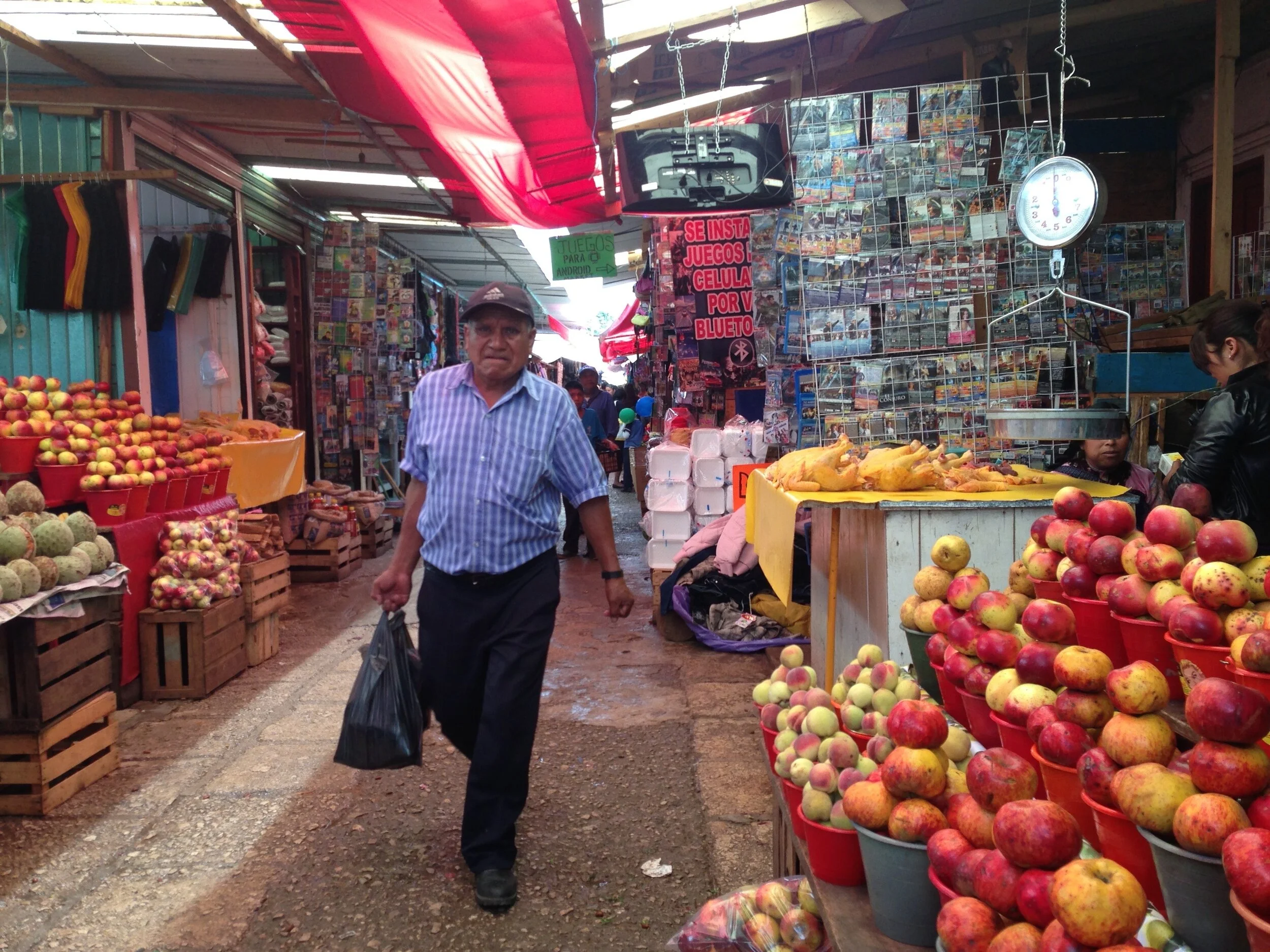 El viaje de  un alimento hasta tu mesa es historia, es gente, es geografía y es transformación.