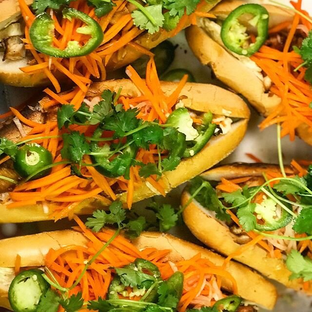 Banh mi for breakfast @mamieatery @simplyvietnamesetenafly 
#banhmi #vietnamesefood #vietsandwich #mamieatery #simplyvietnamese #closter #tenafly #comfortfood #nomnom #sandwich #curbsidepickup #delivery