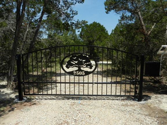 Bonilla Gate 6x8.jpg