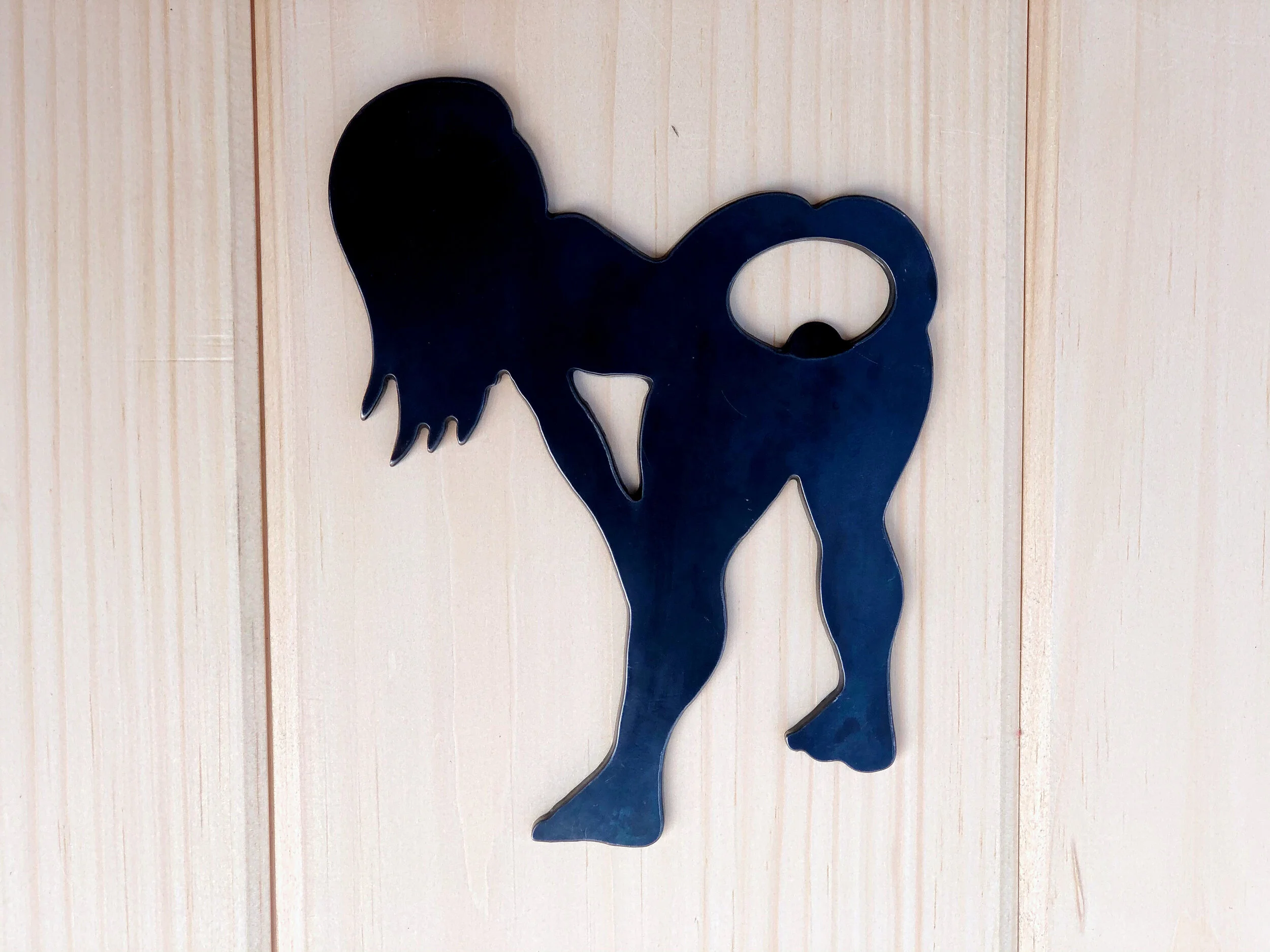 thick_girl_bending_over_metal_bottle_opener_0002.JPG