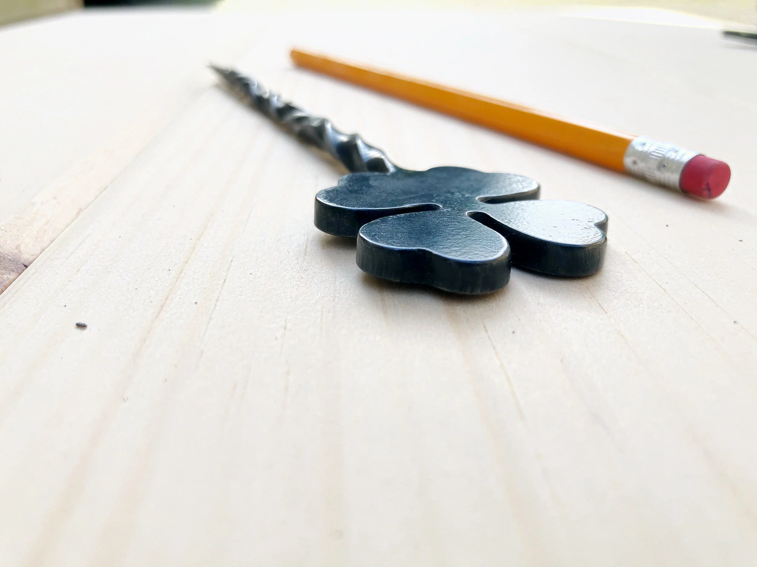 Shamrock_Hairstick_0004_workshop reverie.JPG