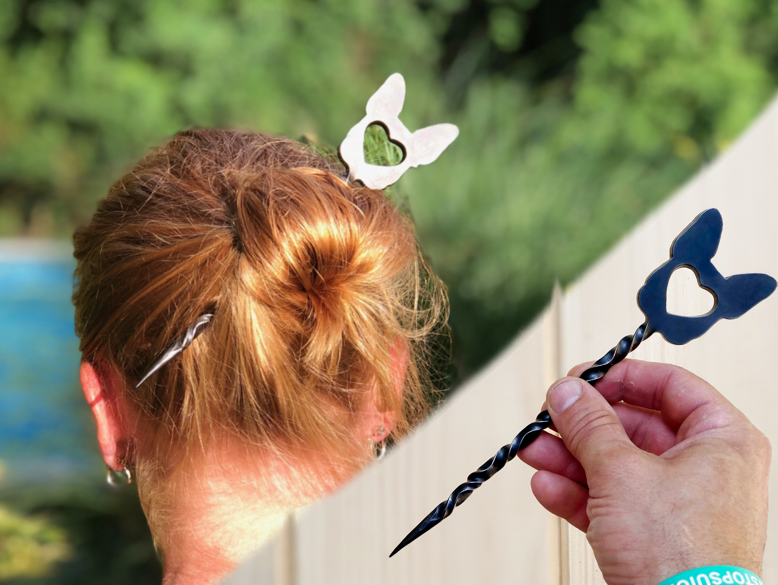 frenchbulldog_hairstick_0001a_workshopreverie.PNG