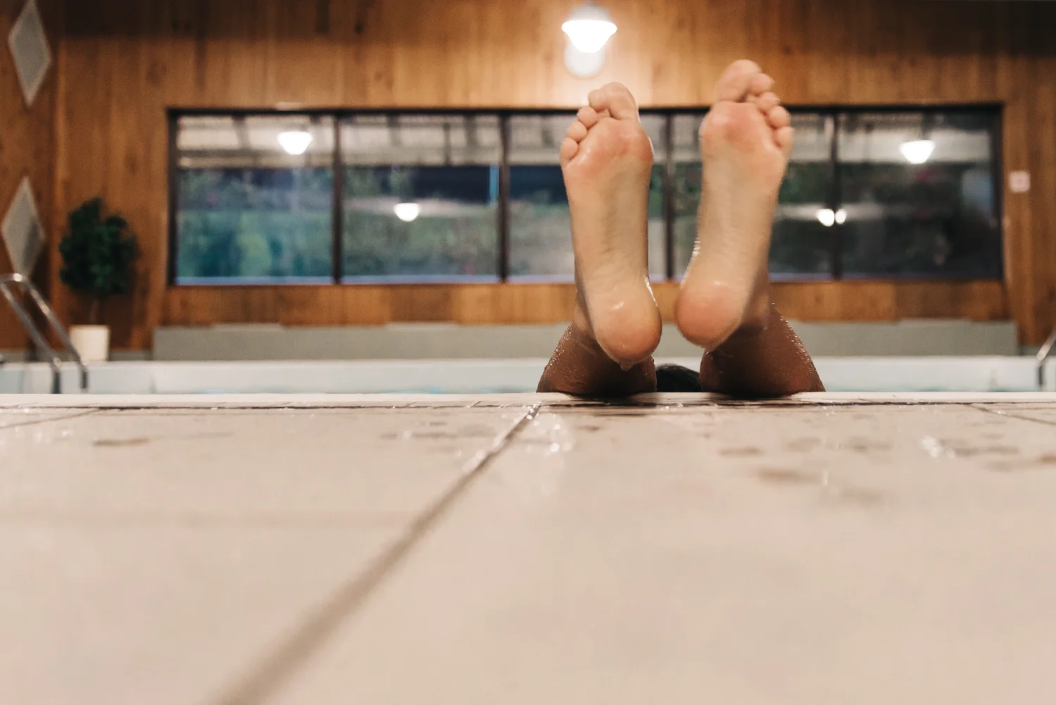 indoor-swimming-pool01.jpg