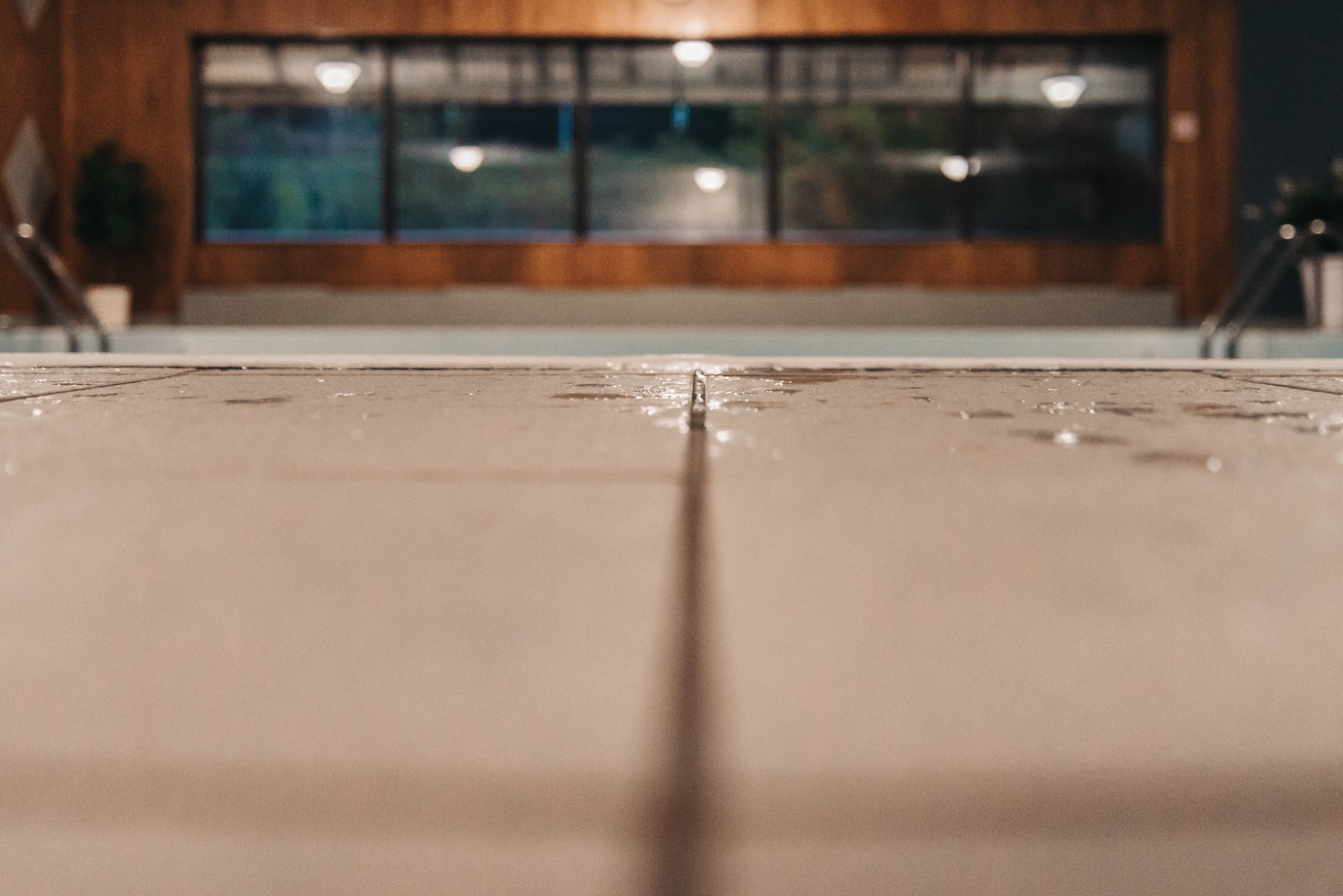 indoor-swimming-pool02.jpg