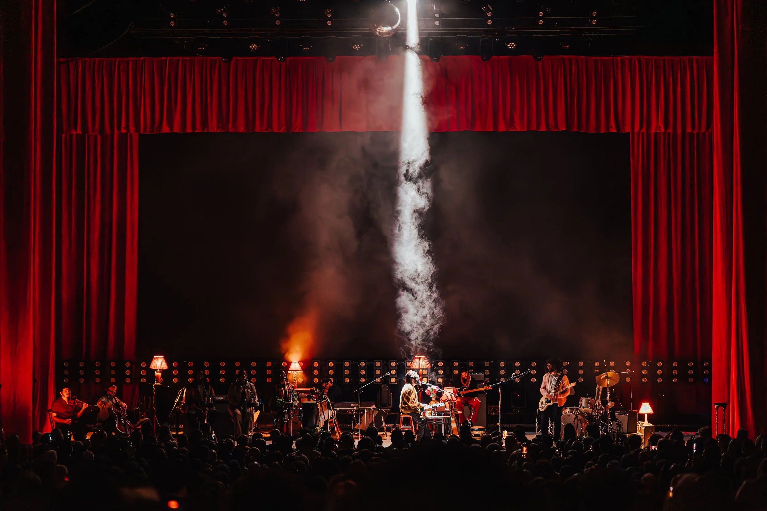 Next Level Lights - Michael Kiwanuka - Eventim Apollo - 10th March 2025 by Luke Dyson - LD3_0445-Enhanced-NR.jpg