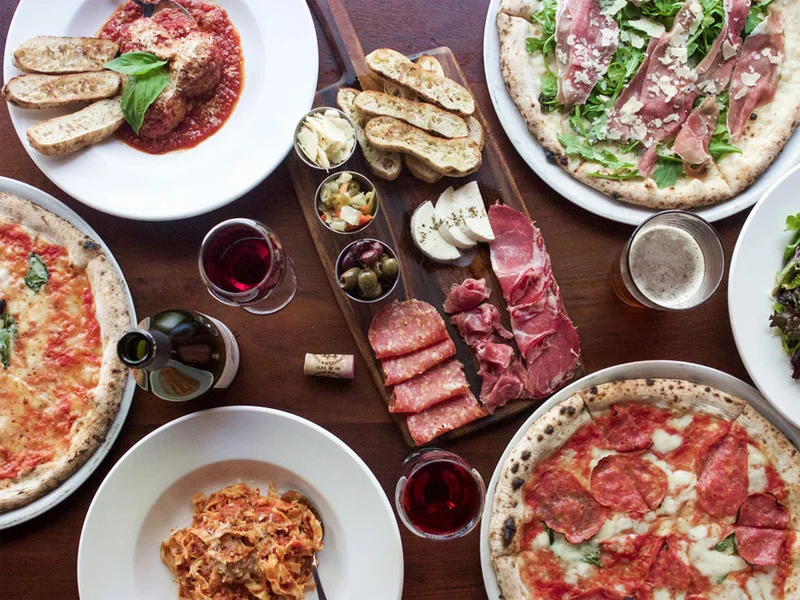 dining cane rosso.jpg