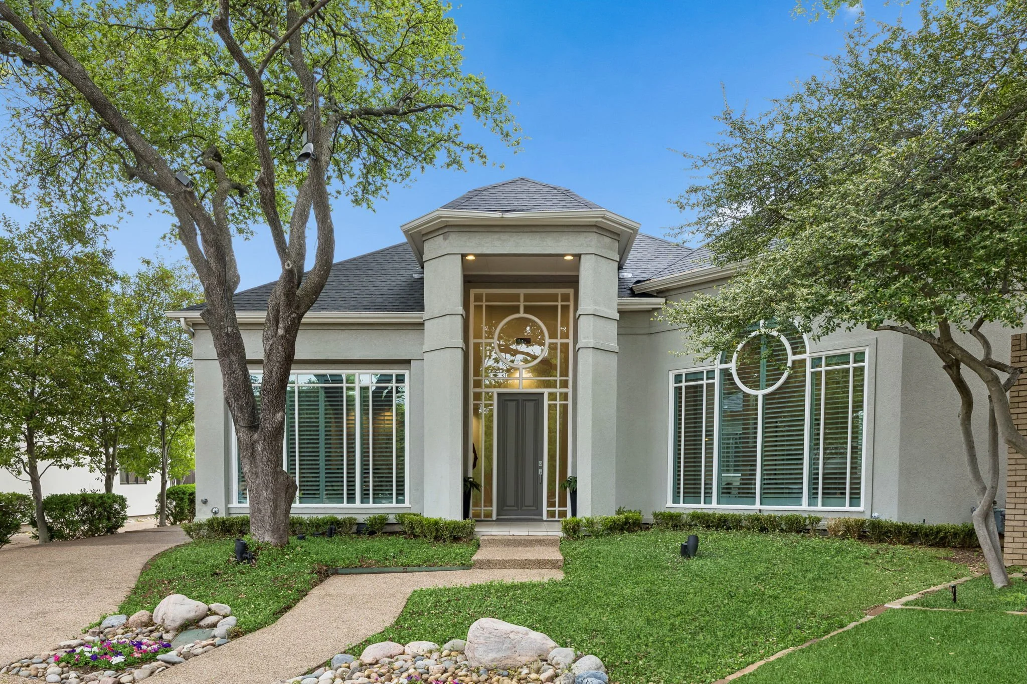 12136 Madeleine Cir Dallas, TX 75230