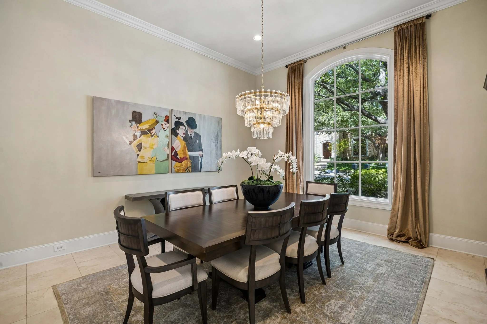6914 Oak Manor Drive