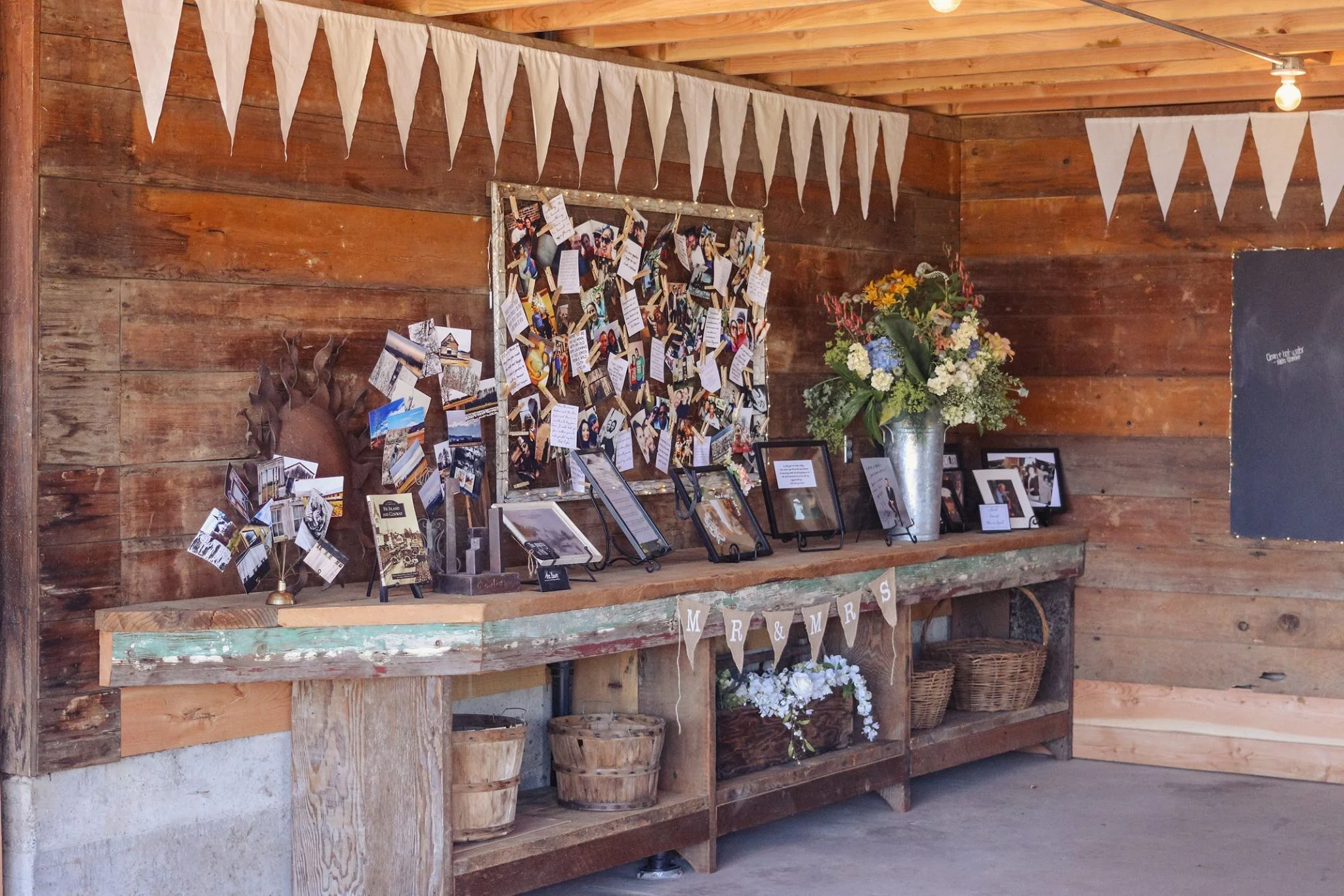 Event barn guestbook area