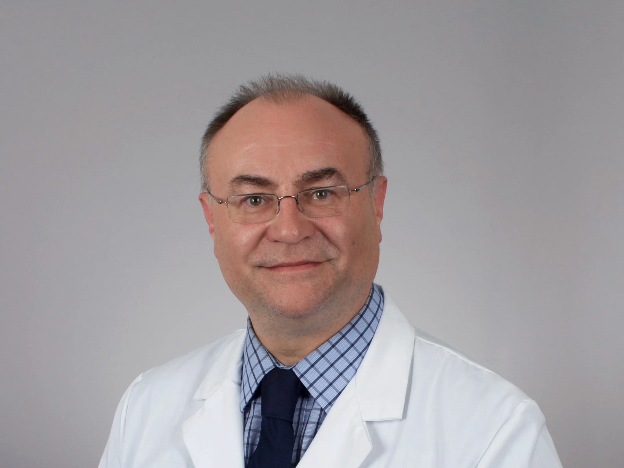 Photo+of+Dr.+Lenz.jpg