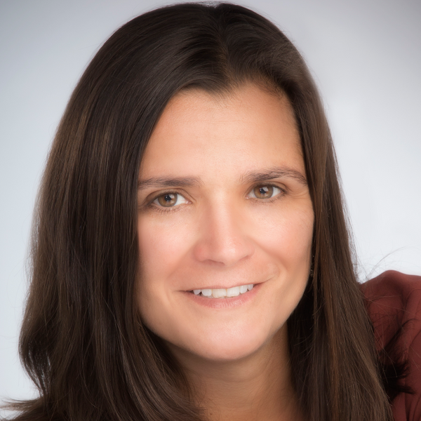 Headshot_-_Daniela.png