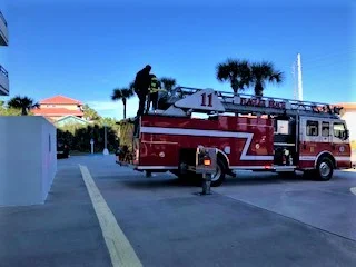 Crews utilizing the aerial for maximum reach