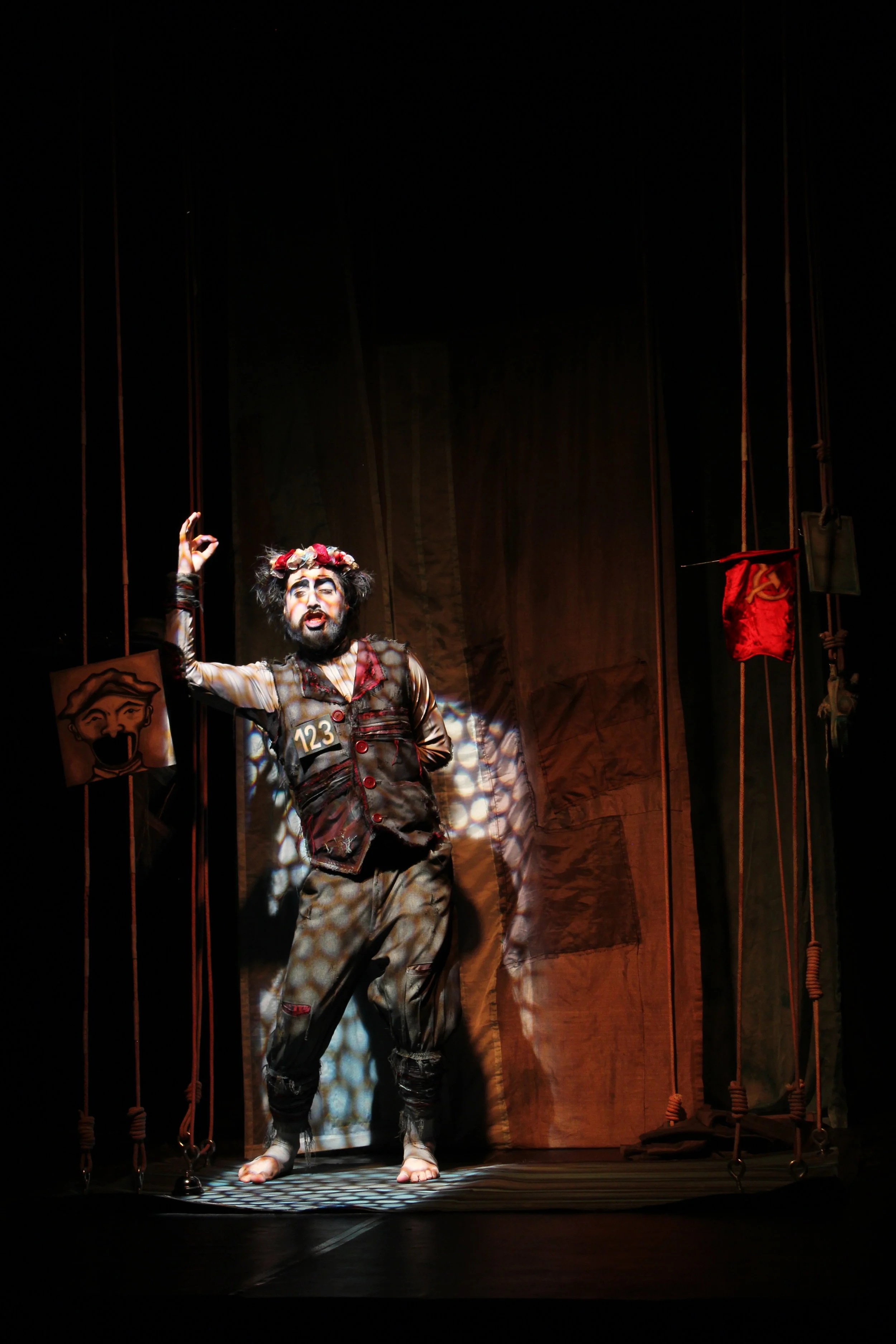  La Gallina de Edmundo . Grupo Teatro de las entrañas. Foto S.R. 