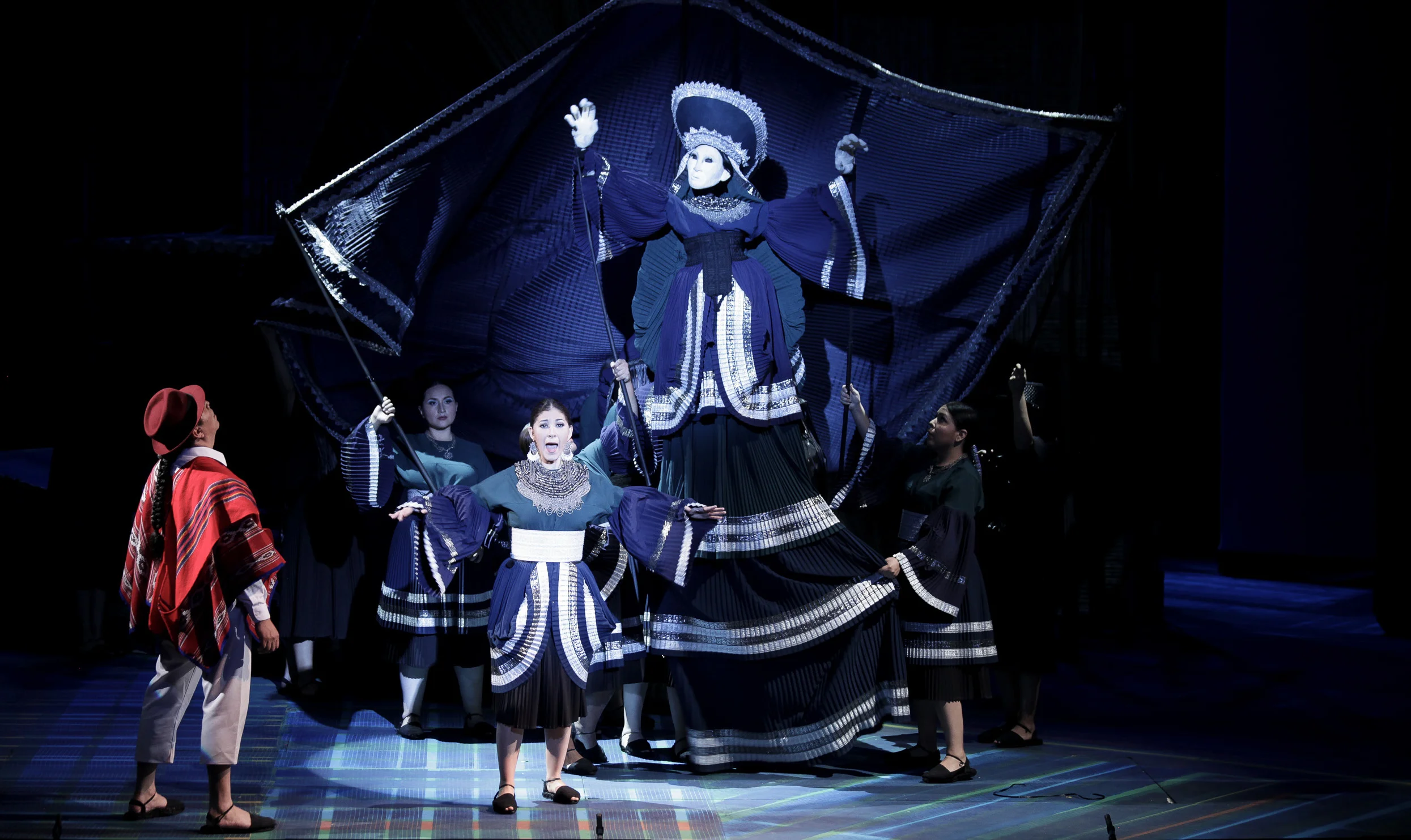  Reina de la Noche María José Fabara. Tamino Marlon Valverde