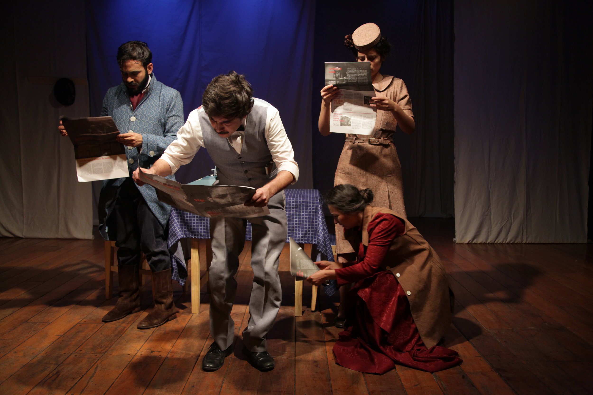 La casa del tiempo / Santiago Rivadeneira 