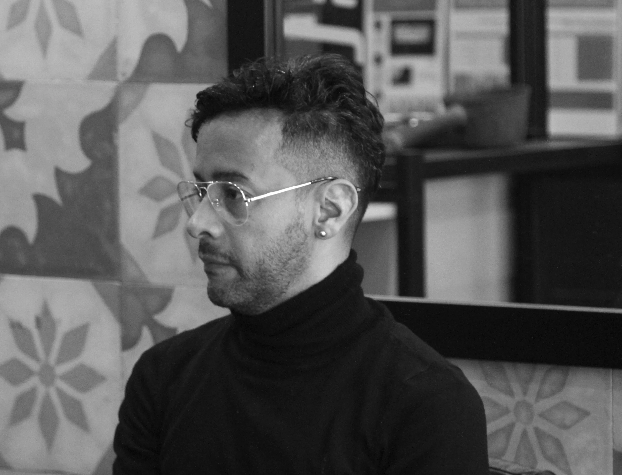 Ernesto Ortiz, entre el placer y la obligación / Genoveva Mora Toral