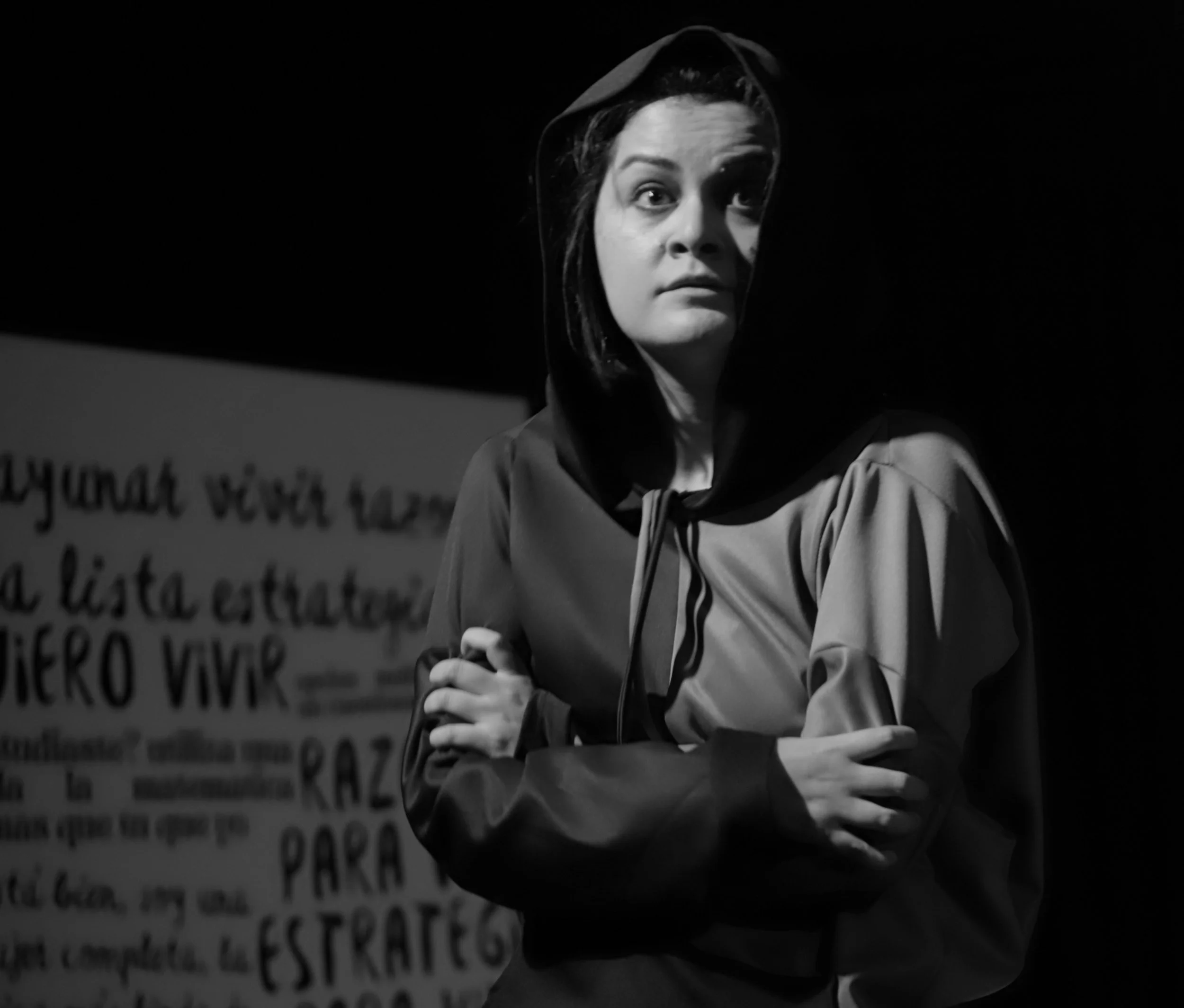 Abril y su sombra/Genoveva Mora Toral