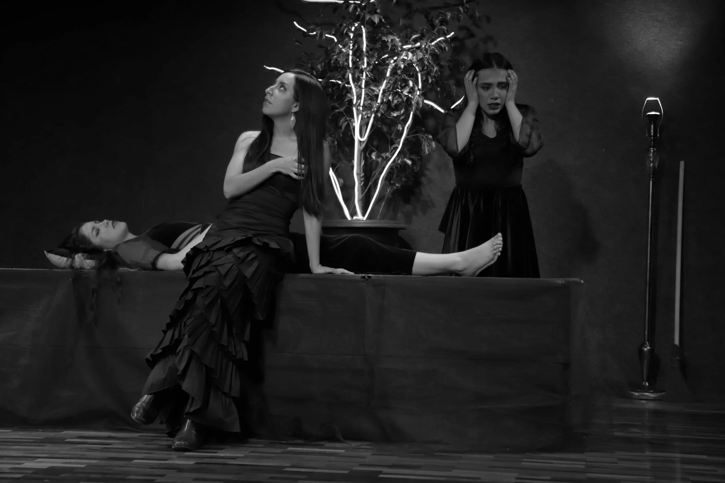 Tragedia y paradoja en la brujas de Salem | Santiago Ribadeneira Aguirre