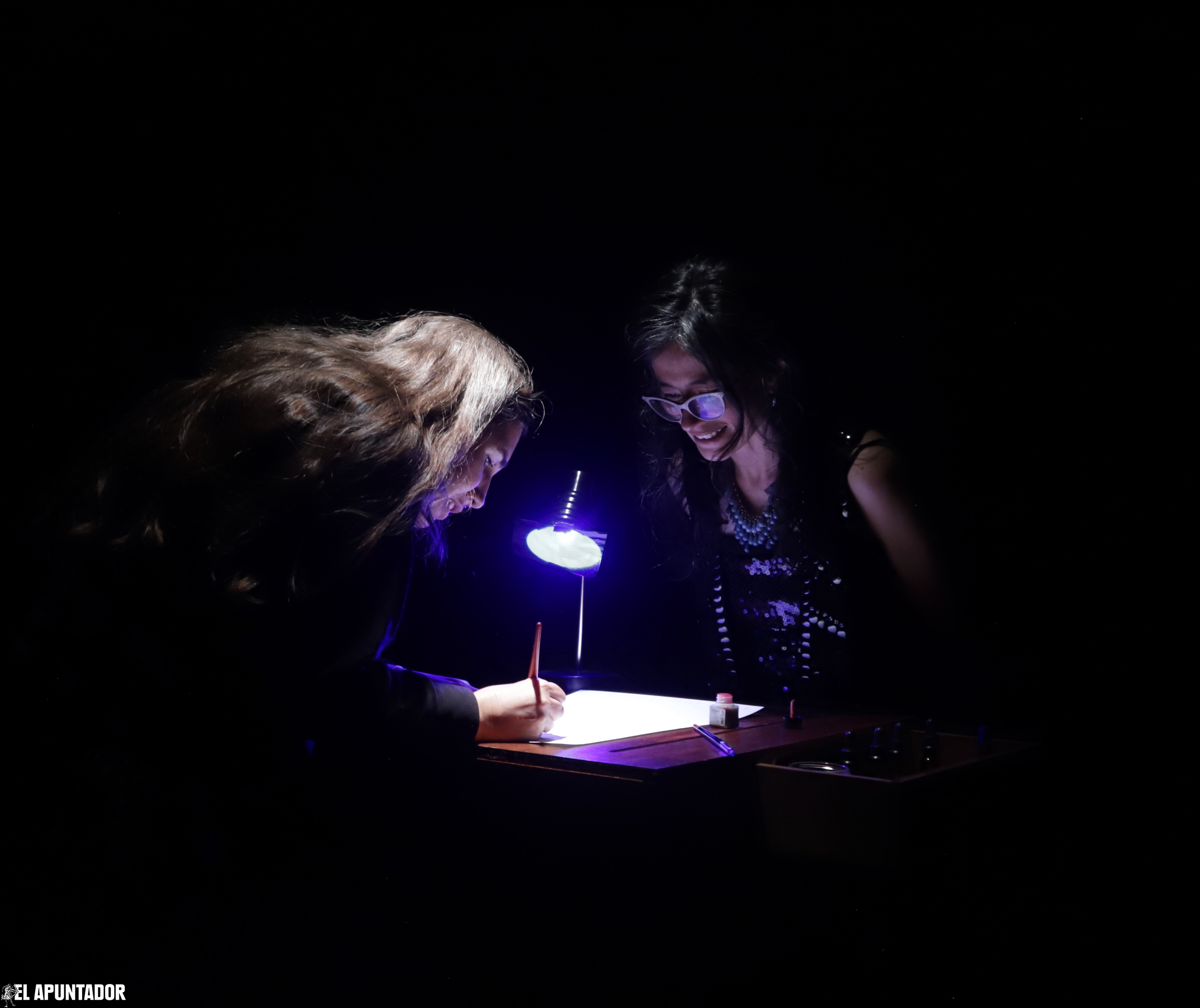 Teatro no doméstico o ritualidad expandida. Carmen Elena Jijon - Johana Jara  