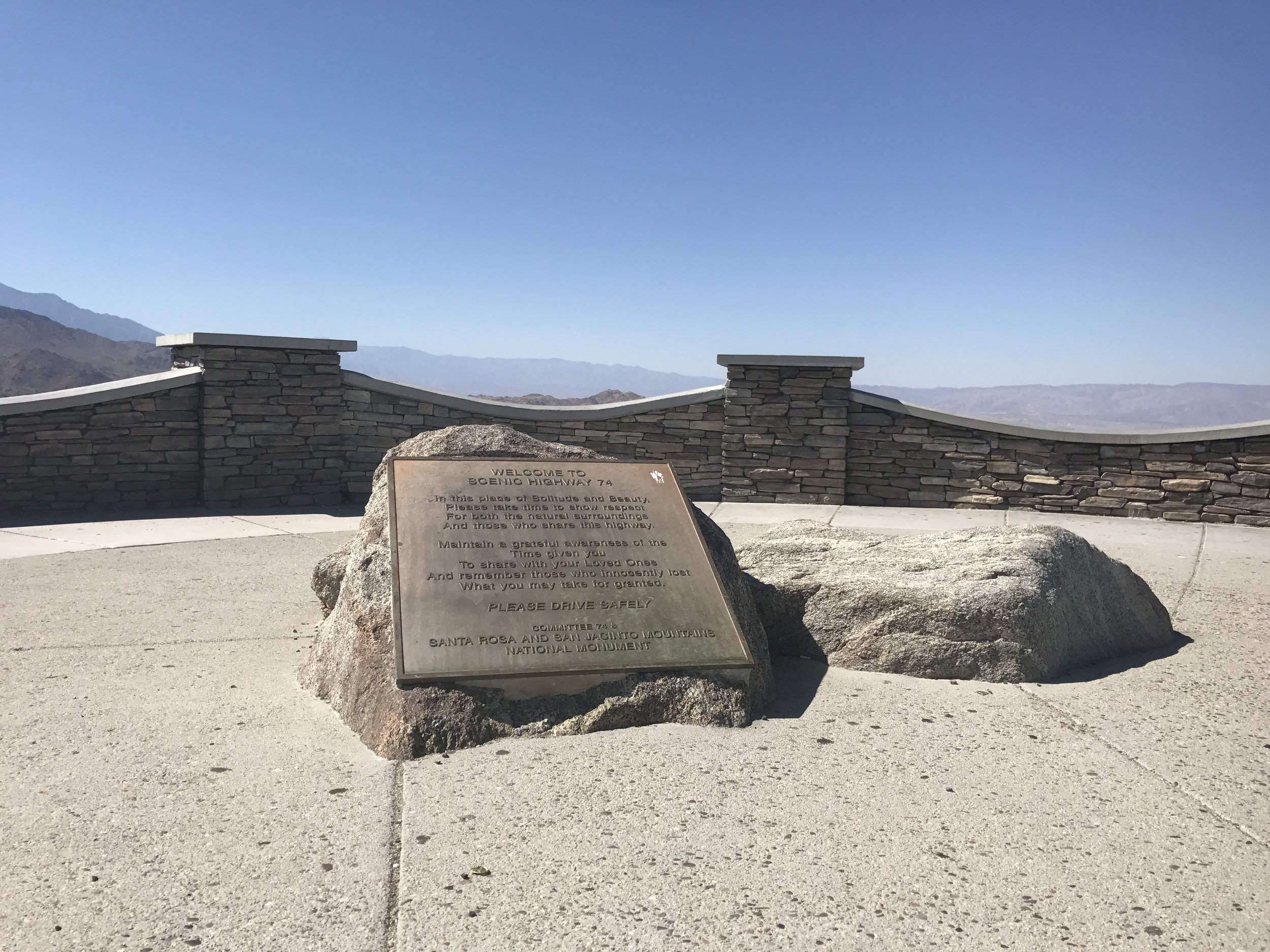 The memorial plaque at the Highway 74 viewing point.