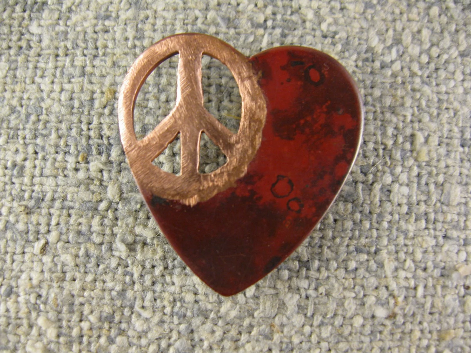 small peaceful heart (tac pin)