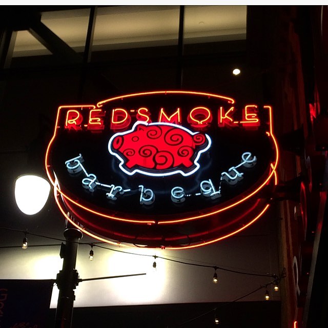 Based off this neon sign alone I'm betting the food is legit. #greektown #detroit #bbq #neon #neonsign #downtowndetroit