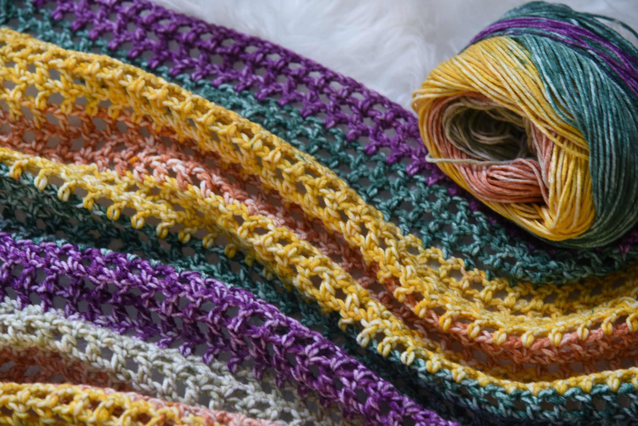 Muriel Mesh Shawl - Free Beginner Friendly Crochet Pattern