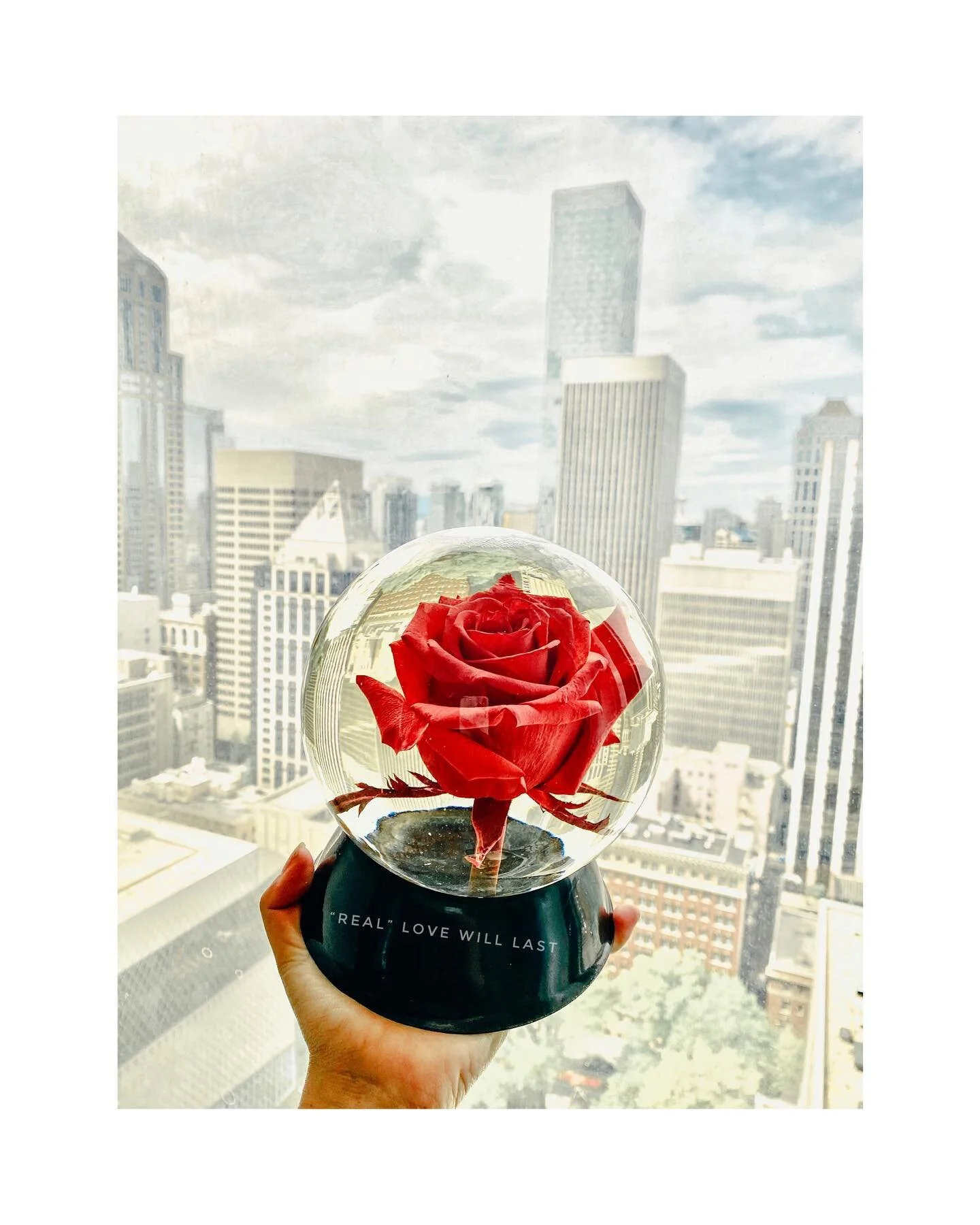 They said HOME is where the HEART is &hellip; But they didn&rsquo;t say where to find my HEART! :) 

#Seattledowntown #oldpicinmyPC #theoldnewme #seattlewashington #seattlegotmyheart