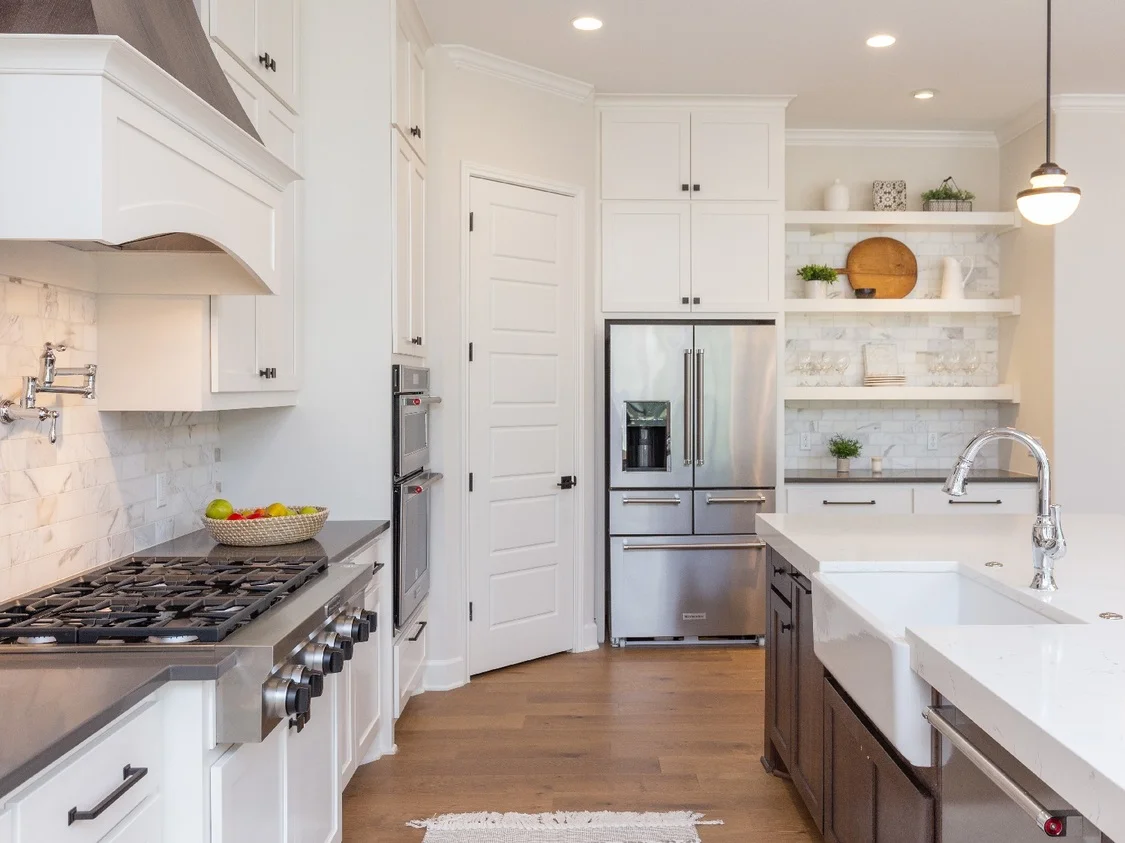 201_GVW_kitchen_galley_view.jpg