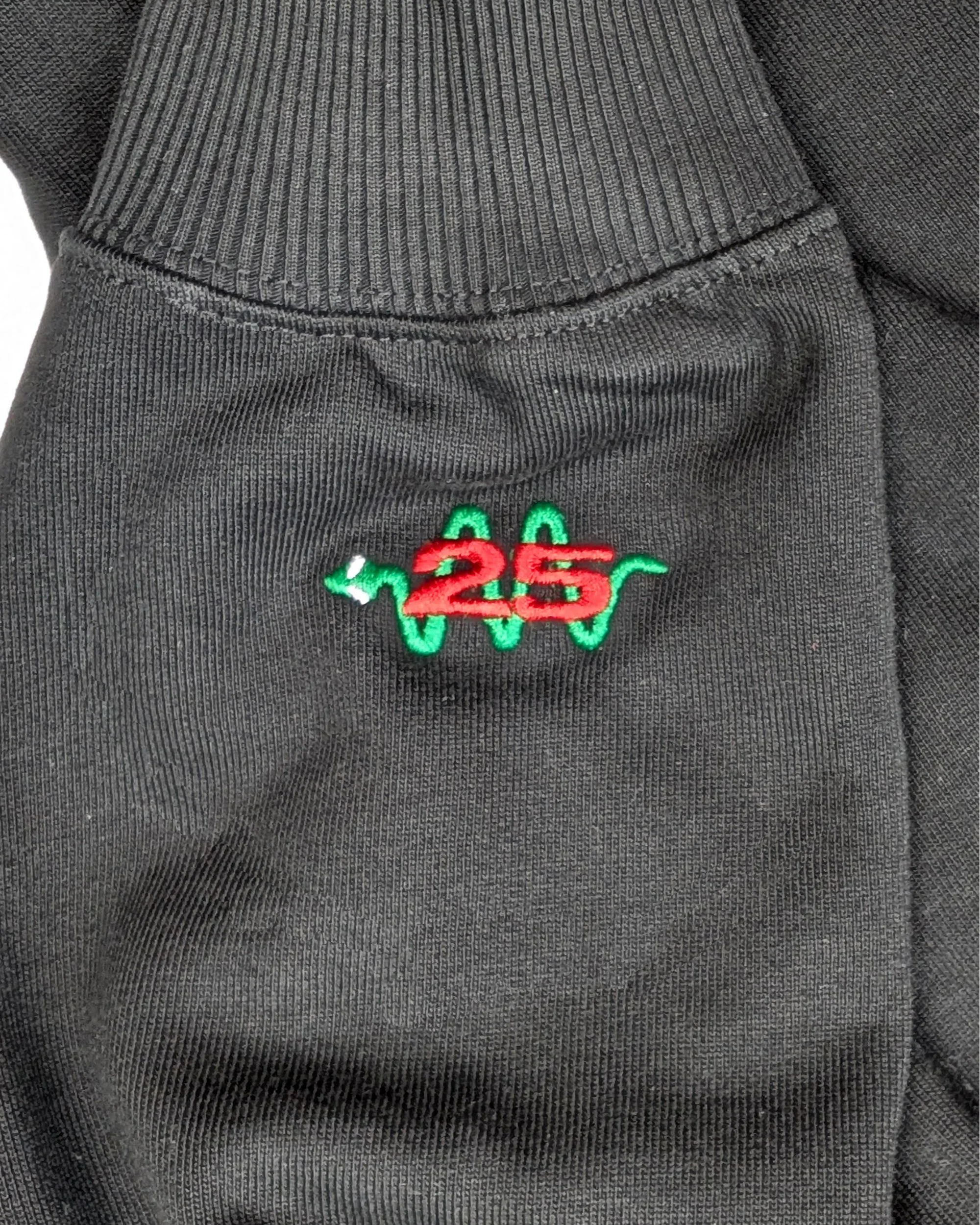 SWEAT-PROD-DETAIL-SLEEVE.jpg