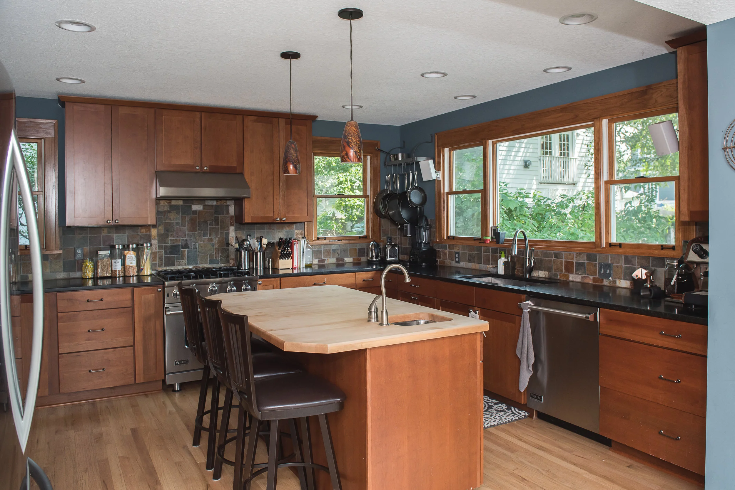 Home17-0429.jpg