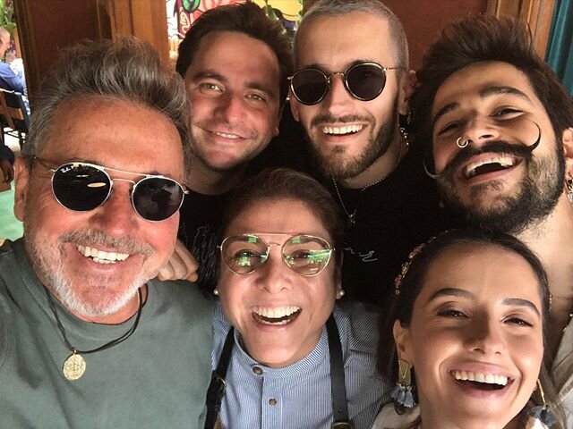 Este 2019 trajo muchas cosas lindas como la visita de esta familia llena de talento y canciones que llegan al coraz&oacute;n  y amor de sobra. Love you guys! @ricardomontaner @mauyricky @camilomusica @evalunamontaner @alemreglero @maumontaner @rickym