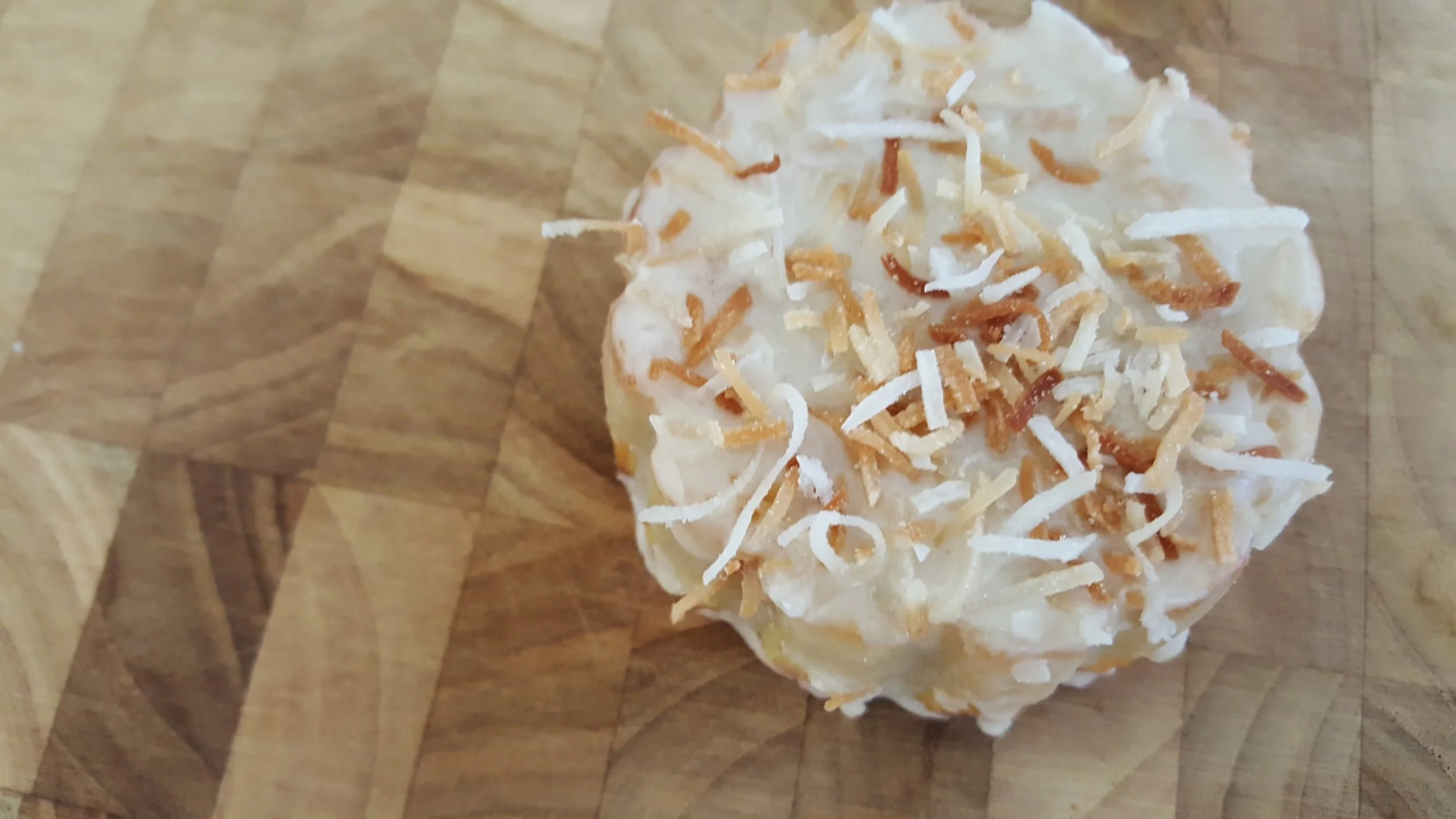 pavona-cake-cashew-ginger-coconut.jpg