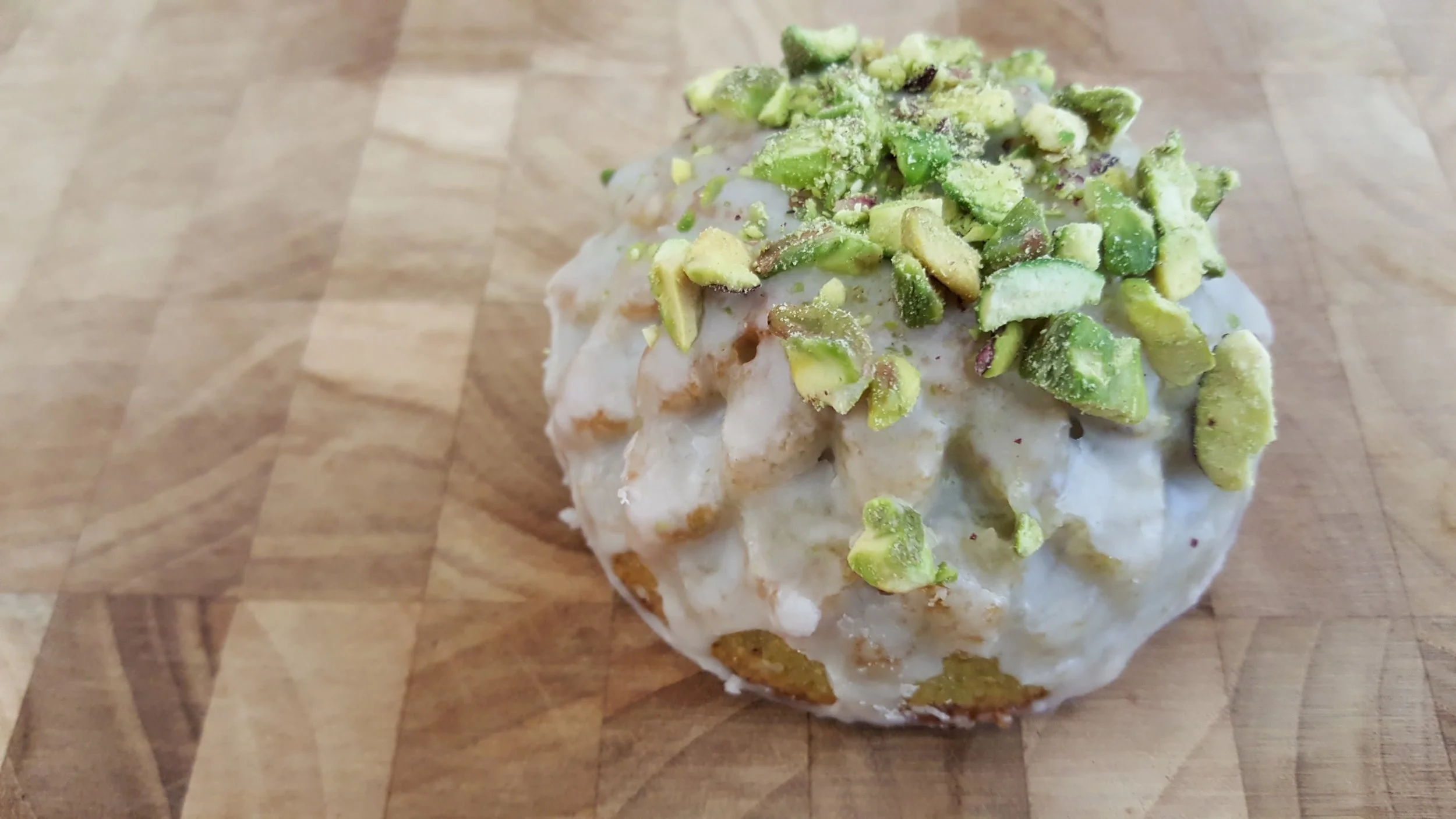 pavona-cake-pistachio.jpg