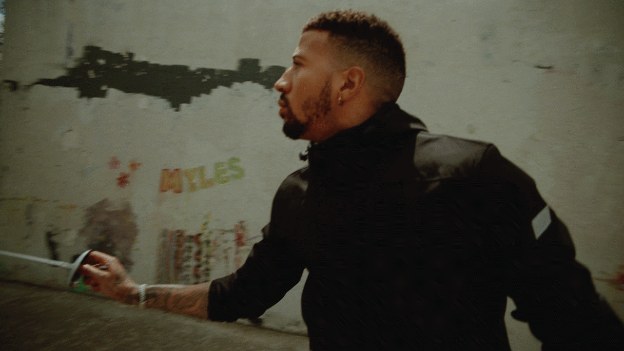 DKNY_F22_MILES_06_16X9-ezgif.com-video-to-gif-converter (2).gif