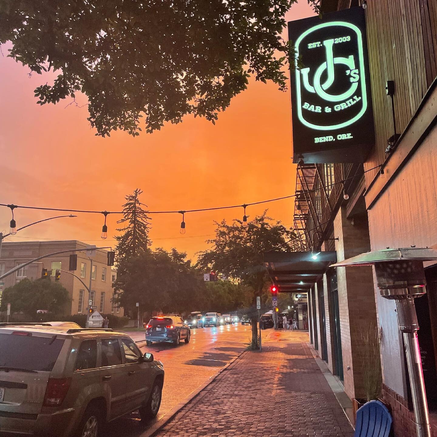 Last nights storm was a beautiful relief from the heat! 

#inbend #bendoregon #centraloregon #downtownbend #centraloregonlife #pnw #thunder #lightning