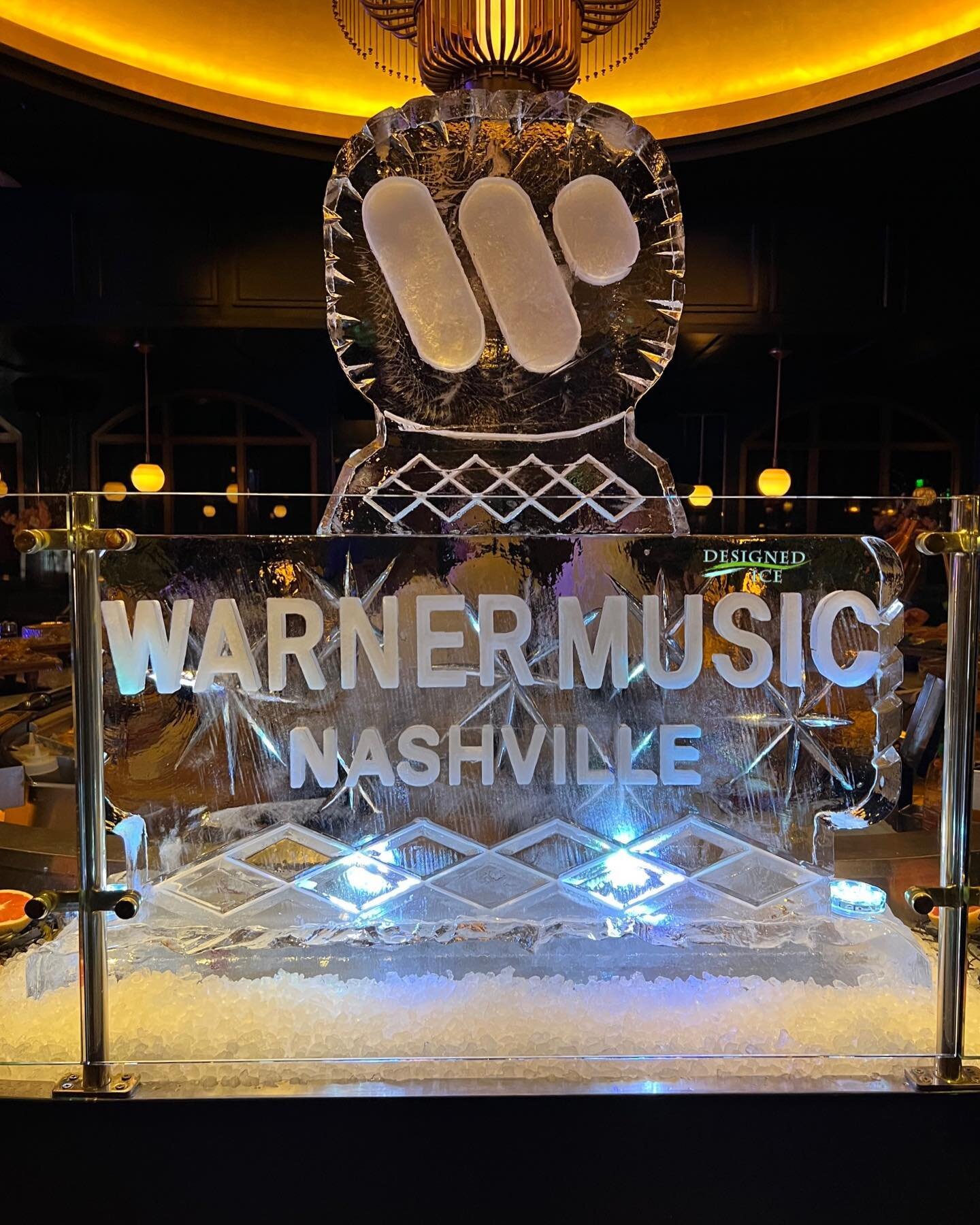 #designedicetn #icecarver #nashvilleicecarver #nashville #nashvilletn #icecarvingnashville #icecarvernashville #icesculpture #frostbite