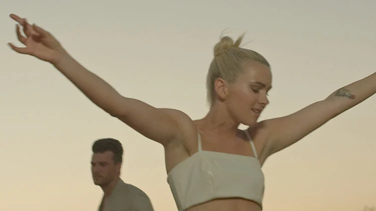 BROODS | HEARTLINES