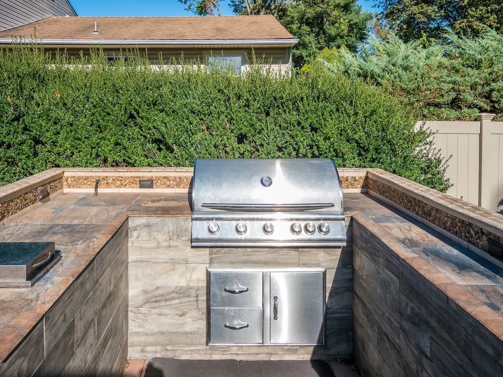4 Uses of Natural Stone in Outdoor Kitchens in State College, PA