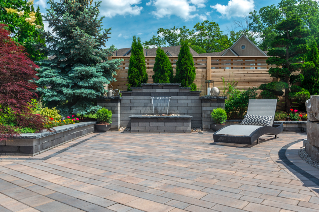 5 Beautiful Retaining Wall Designs For Small Backyards In