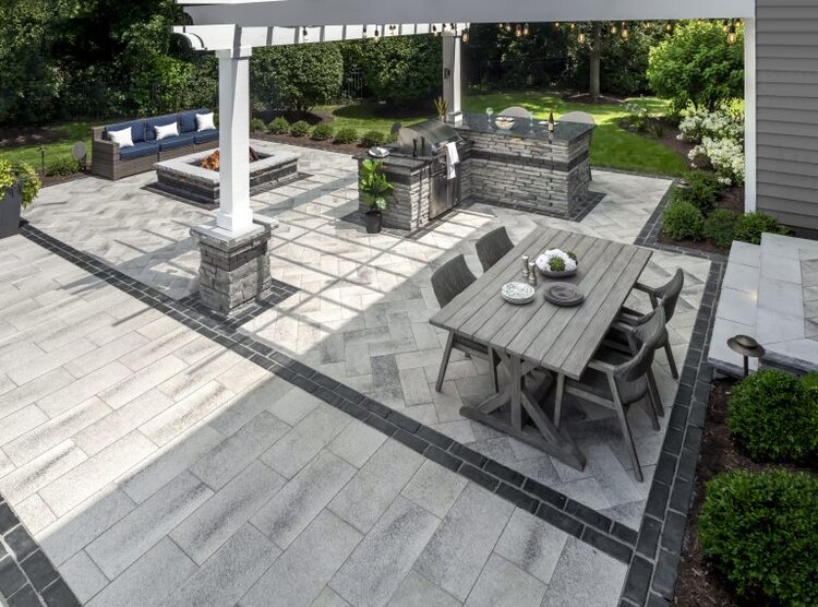 Patio Work Which Pavers, Who Makes The Best Patio Pavers