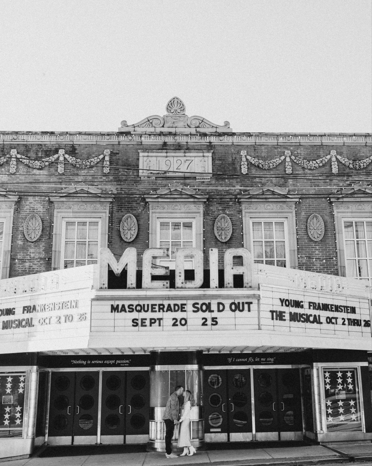 Wandered around S&amp;J&rsquo;s stomping grounds with the best tour guide, Duncan (who did not try to eat the engagement ring at one point because good boys would never 😅🐾)

#philadelphiaengagement 
#phillyengagement 
#phillyengagementphotographer