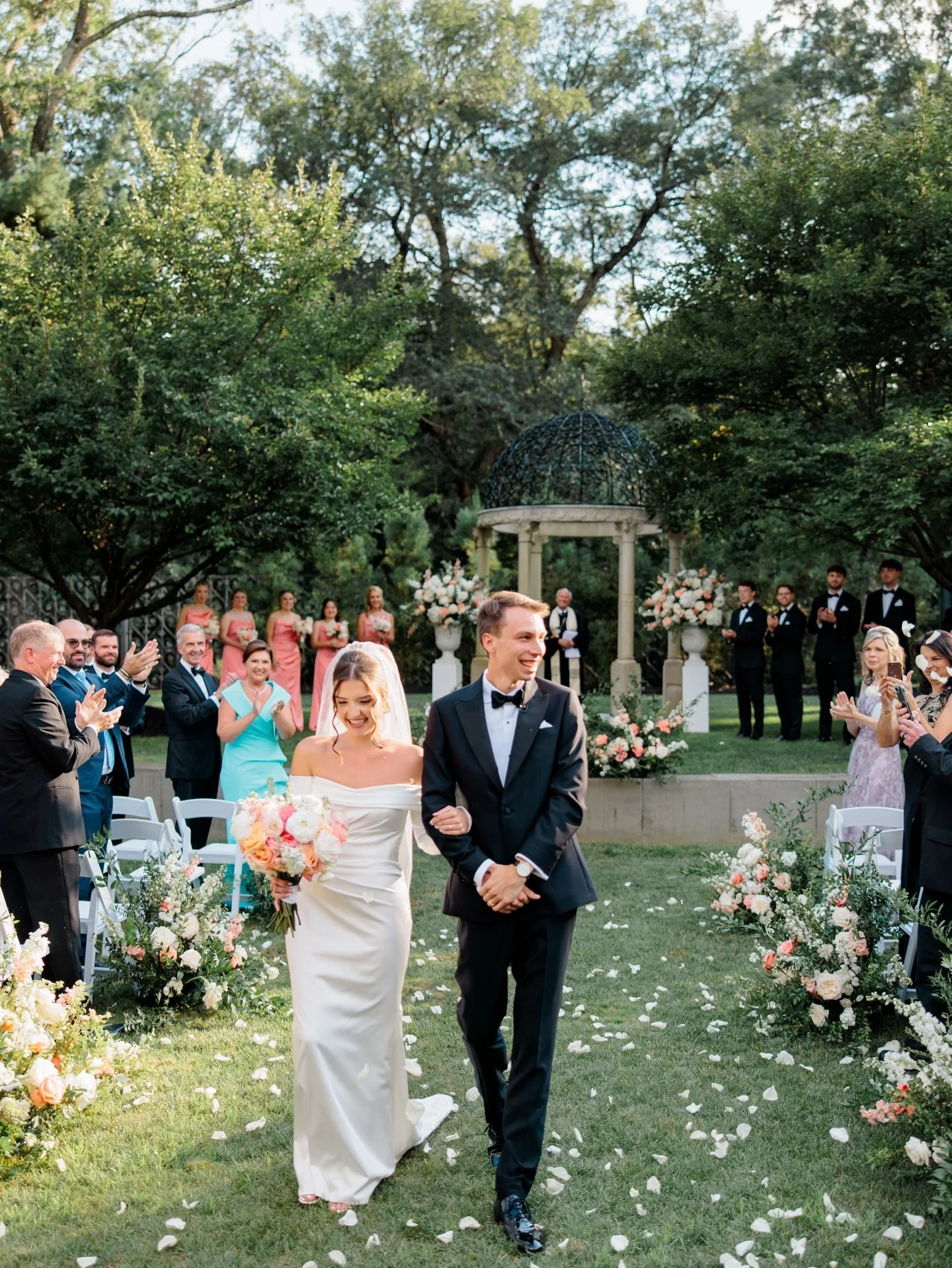 Wedding season is almost here 🕊️

#philadelphiaweddingphotographer #njweddingphotographer