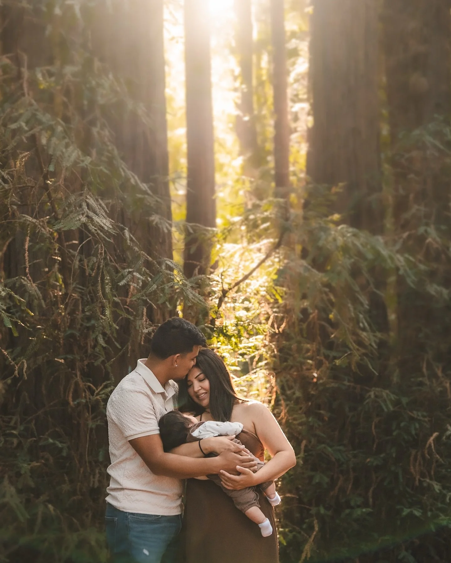 The first time I photographed my cousin&rsquo;s family was about six years ago, when they were still a family of four. Since then, we&rsquo;ve done five more sessions &mdash; including a surprise proposal and two new little ones joining the crew. Eve