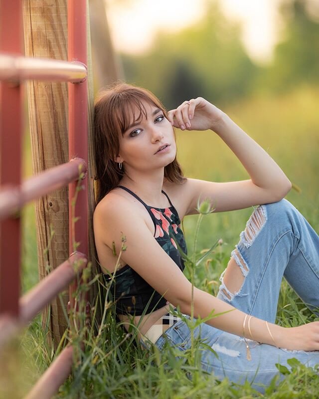 We&rsquo;re so ready for warmer days. I&rsquo;m sure you are too.
&bull;
&bull;
&bull;
&bull;
&bull;
#thestoryoftheface #igpodium_portraits #bestphotogram_portraits #endlessfaces #pr0ject_uno  #portraits_mf #majestic_people #ohiomodel #ohiomodels #pu